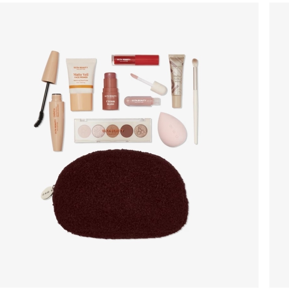 🔥NWT🔥Makeup Set with Burgundy Pouch